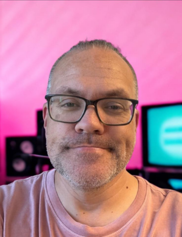 Photo of Gary Hopkins.